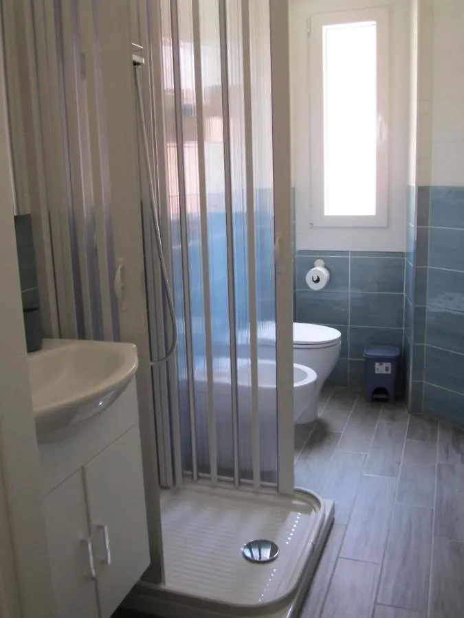 Piuma Celeste A Due Passi Dal Mare E Dal Centro Storico Lido di Ostia Apartment